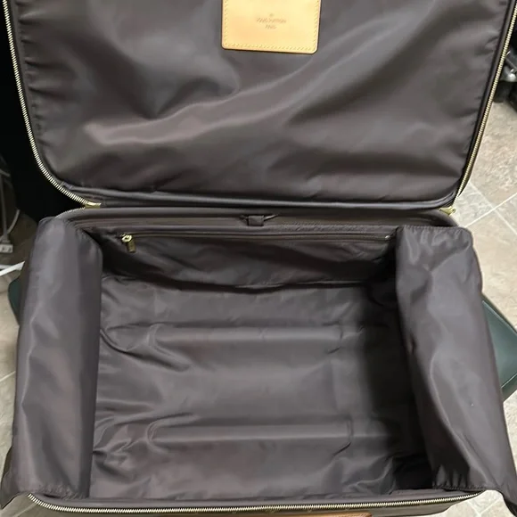 Louis Vuitton suitcase - Picture 14 of 16